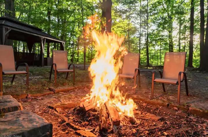 Log Cabin - Natures Oasis - Fire Pit & Gazebo Κλίβελαντ Εξωτερικό φωτογραφία